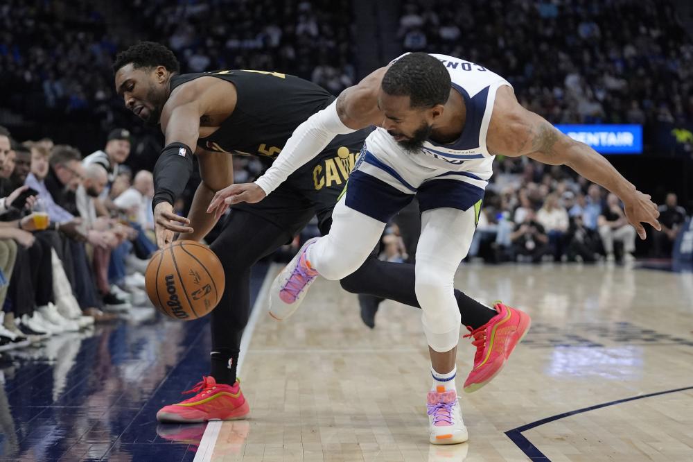 并配备全天 并配备全天